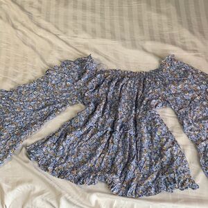 Easel Blue Floral Top